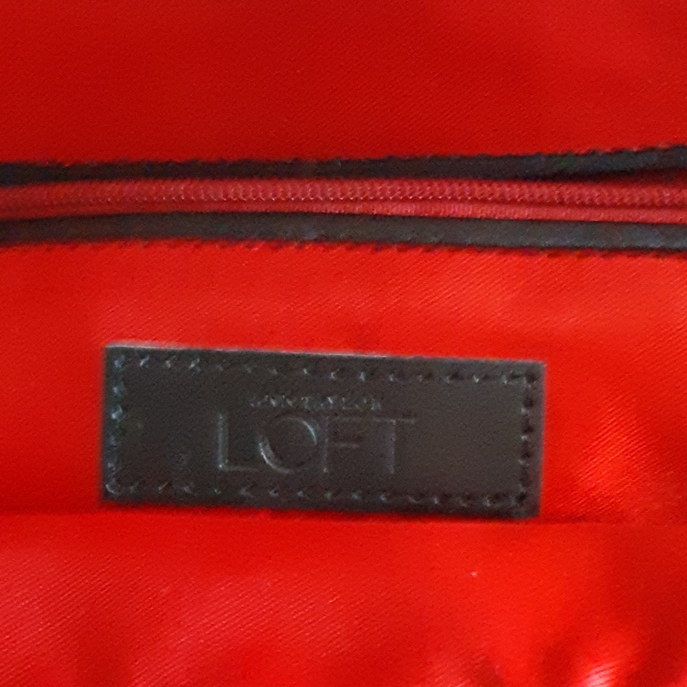 Satin clutch bag - Picture 7 of 8